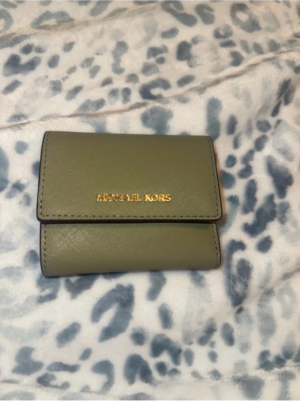 Michael Kors Olive Green Saffiano Trifold Card Holder with Gold Logo